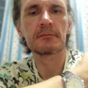 Виктор , 46 лет