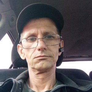 Eduard , 52 года