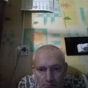 Максим , 47 лет