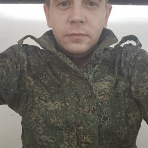 Денис , 33 года