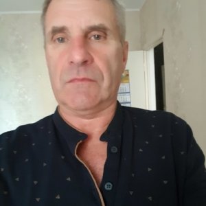 Гриша Вовк, 63 года