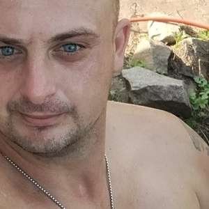 Артём Шруб, 36 лет