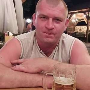 Артём , 42 года