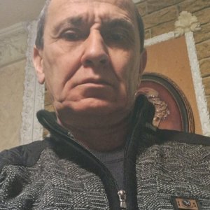 Юрий , 54 года