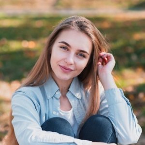 Анна Захар, 34 года