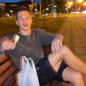Artem , 19 лет