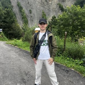 Влад , 18 лет