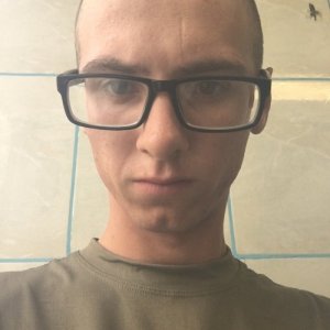Даня , 19 лет