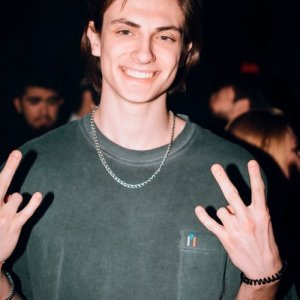 Андрей , 26 лет