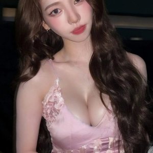 Жасмина Ким, 23 года