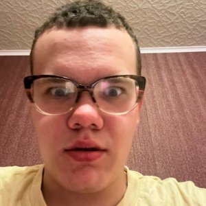 Виталик , 20 лет