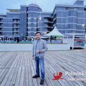 Murat , 33 года