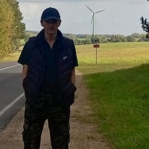 Виталий , 42 года