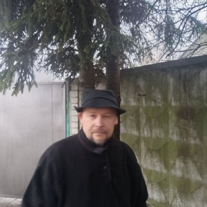 Valeri , 63 года