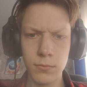 Артём Максимов, 18 лет