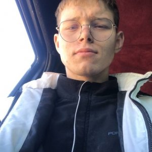 Саша , 24 года