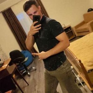 Алексей , 20 лет