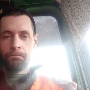 Паха , 36 лет