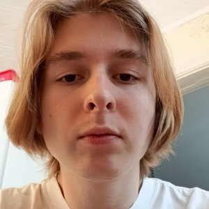 Александр , 20 лет