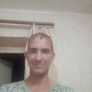 Дамир , 42 года