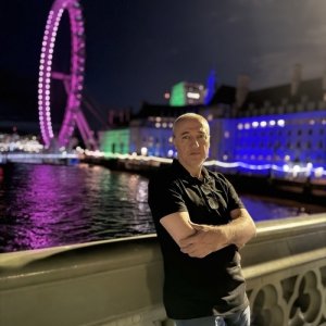 Насрулло , 50 лет