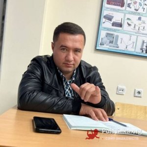 Husniddin , 33 года
