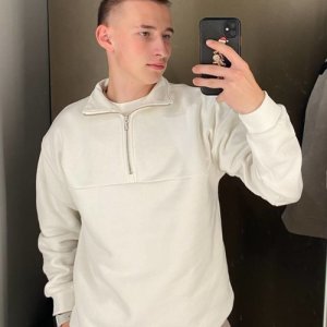 Вадим , 19 лет