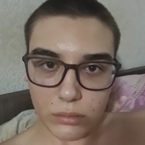 Михаил , 18 лет