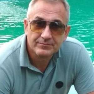 Юрій , 53 года