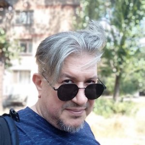 Илья , 51 год