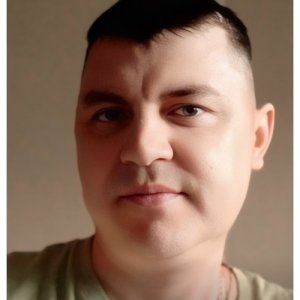 Maksim , 43 года