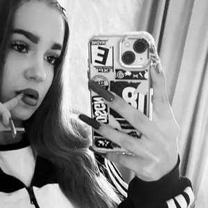 Карина , 21 год