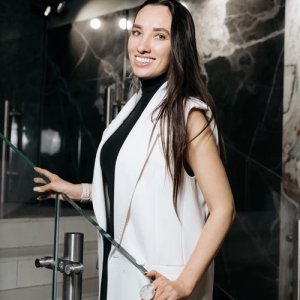 Оля Мусиенко, 42 года