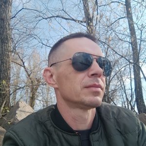 Олександр , 44 года