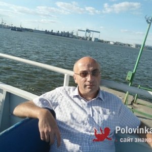 Хатуль Мадан , 51 год