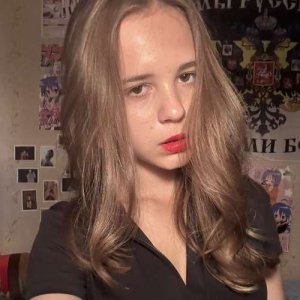 Настя , 18 лет