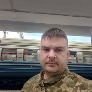 Микола , 37 лет