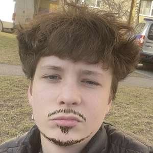 Андрей , 18 лет