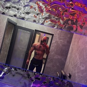 Kj , 34 года