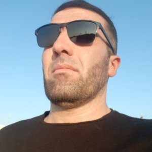 Umed , 42 года