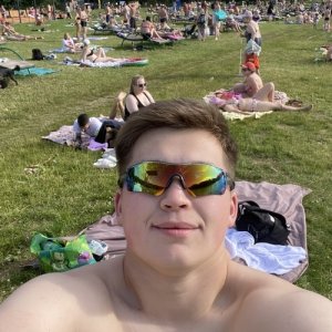 Алматик , 19 лет
