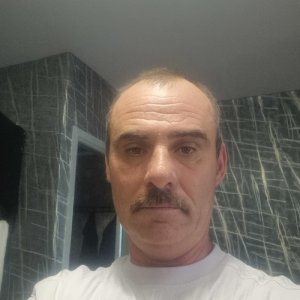 Пётр , 52 года