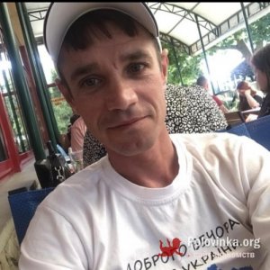 Григорій , 33 года