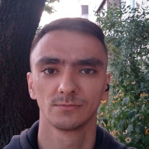 Женя Петроченко, 25 лет