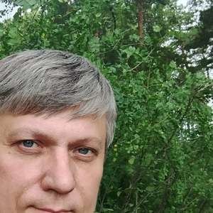 Михаил , 45 лет
