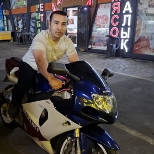 Азиз , 25 лет