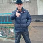 Акбар : 