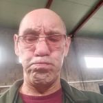 Акбар : 