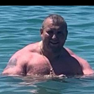 Alex , 48 лет