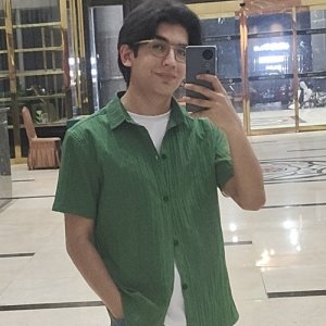 Ислам Базаров, 20 лет